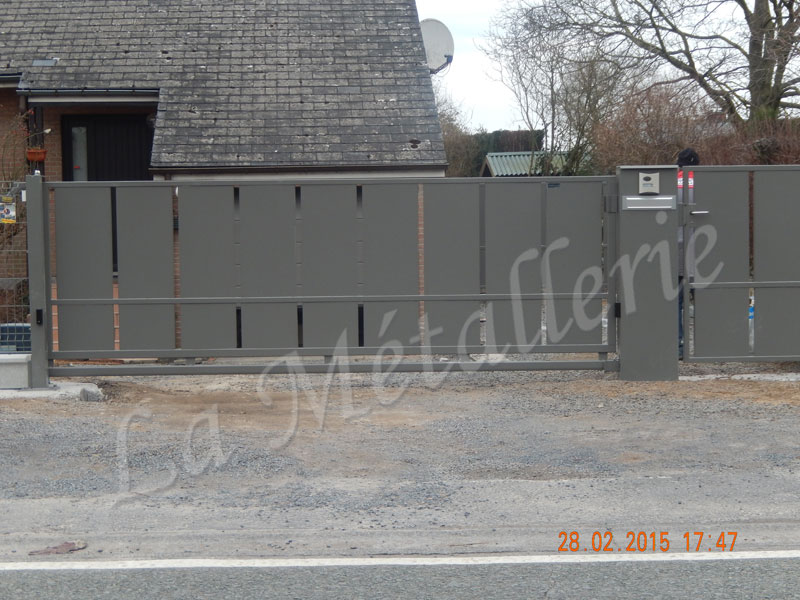 03_Fabrication_portails_autoportants_coulissants_ferrronnerie_La_Metallerie_Hainaut_Tournai